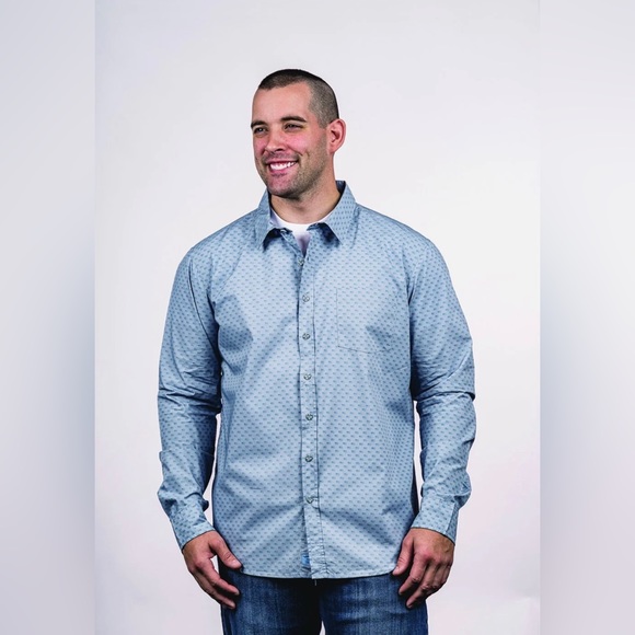 Soft Blue Nine Line Men’s Button Down - Picture 4 of 6